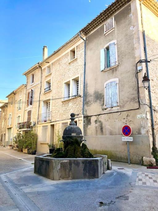 Logement Neuf, Tout Confort, Au Coeur Du Village Saint Didier  Exterior foto